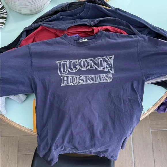 UCONN Huskies Navy Crewneck T-Shirt Vintage jansport l/s L - Picture 1 of 9